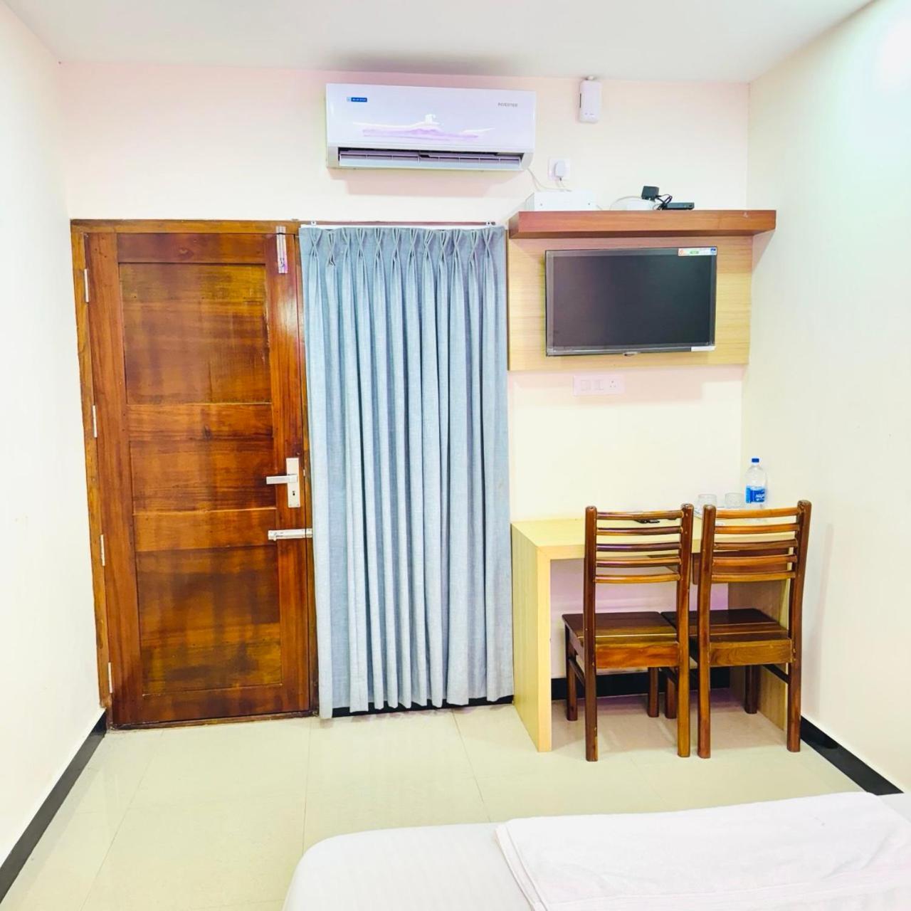 Krishnakripa Premium Residency Kochi Exterior foto