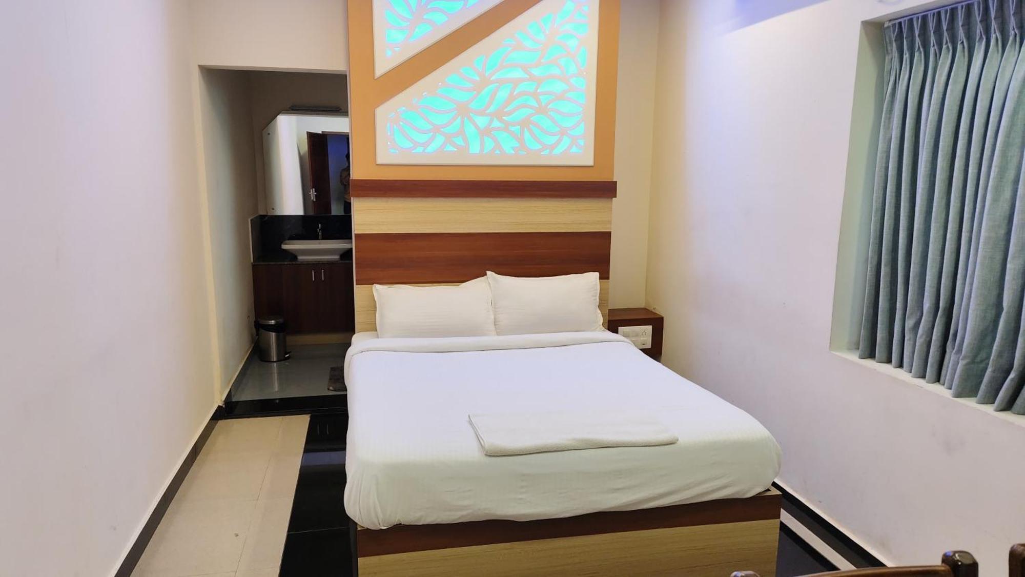 Krishnakripa Premium Residency Kochi Exterior foto